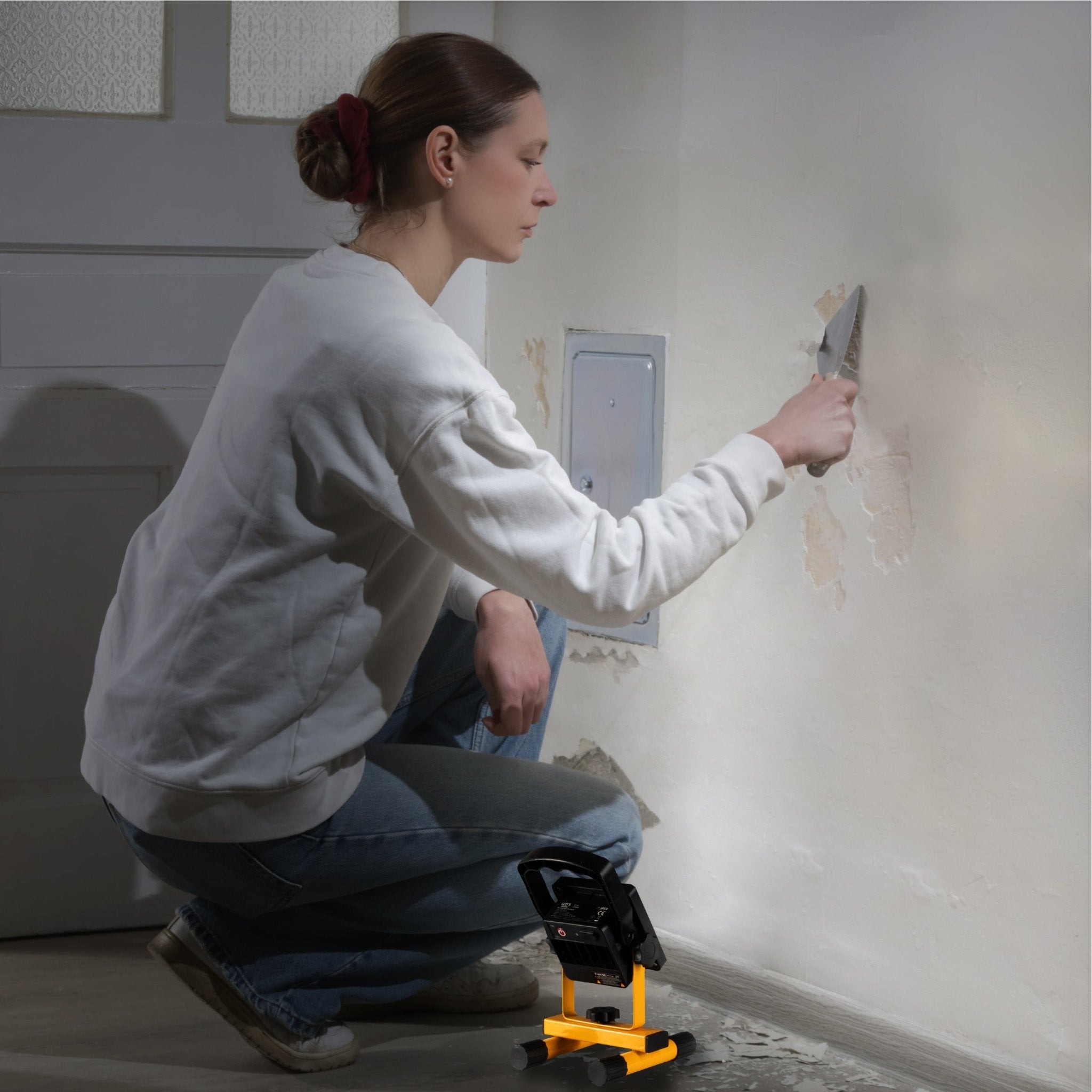 LED's Work draadloze LED Werklamp op accu 700lm - Oplaadbaar en kantelbaar - Zwart geel Werklampen LED.nl