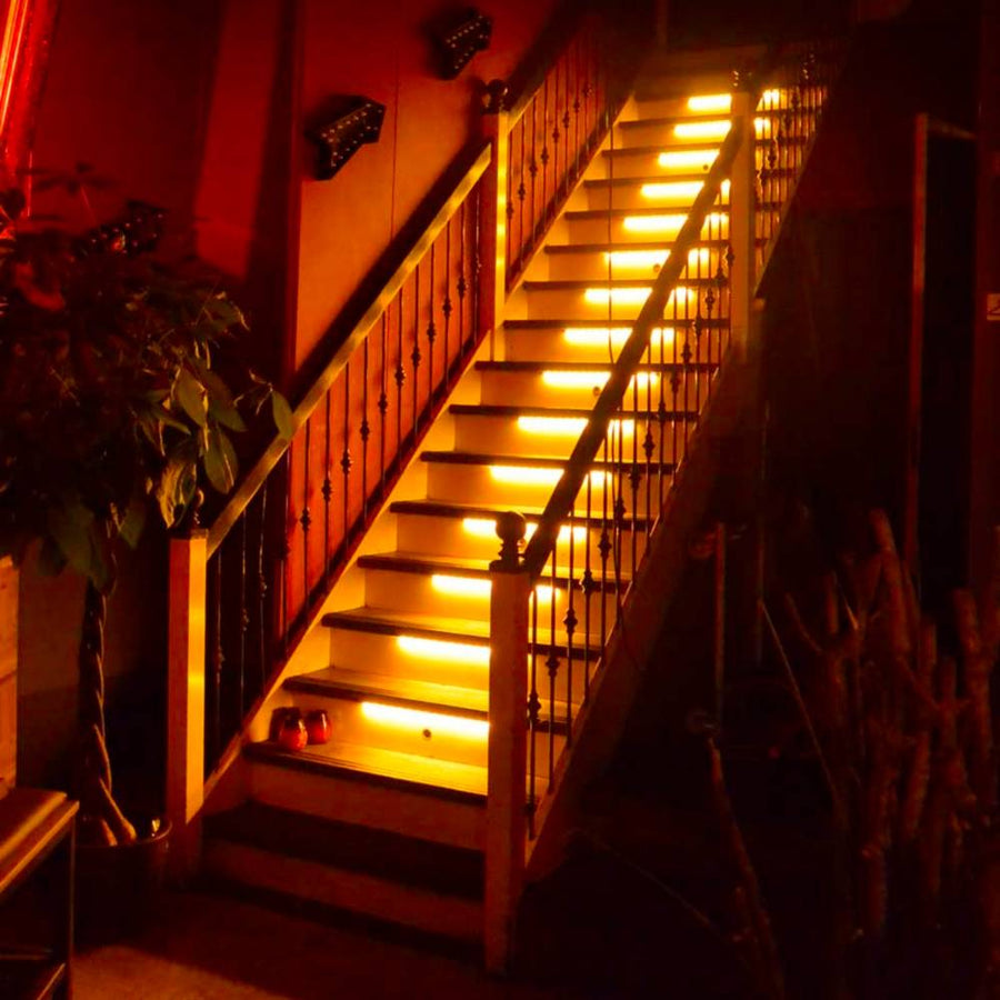 LED's Light Complete LED Trapverlichting Set - 15 treden x 80 cm - Lengte aanpasbaar - Warm wit licht (2700K) Trapverlichting LED.nl