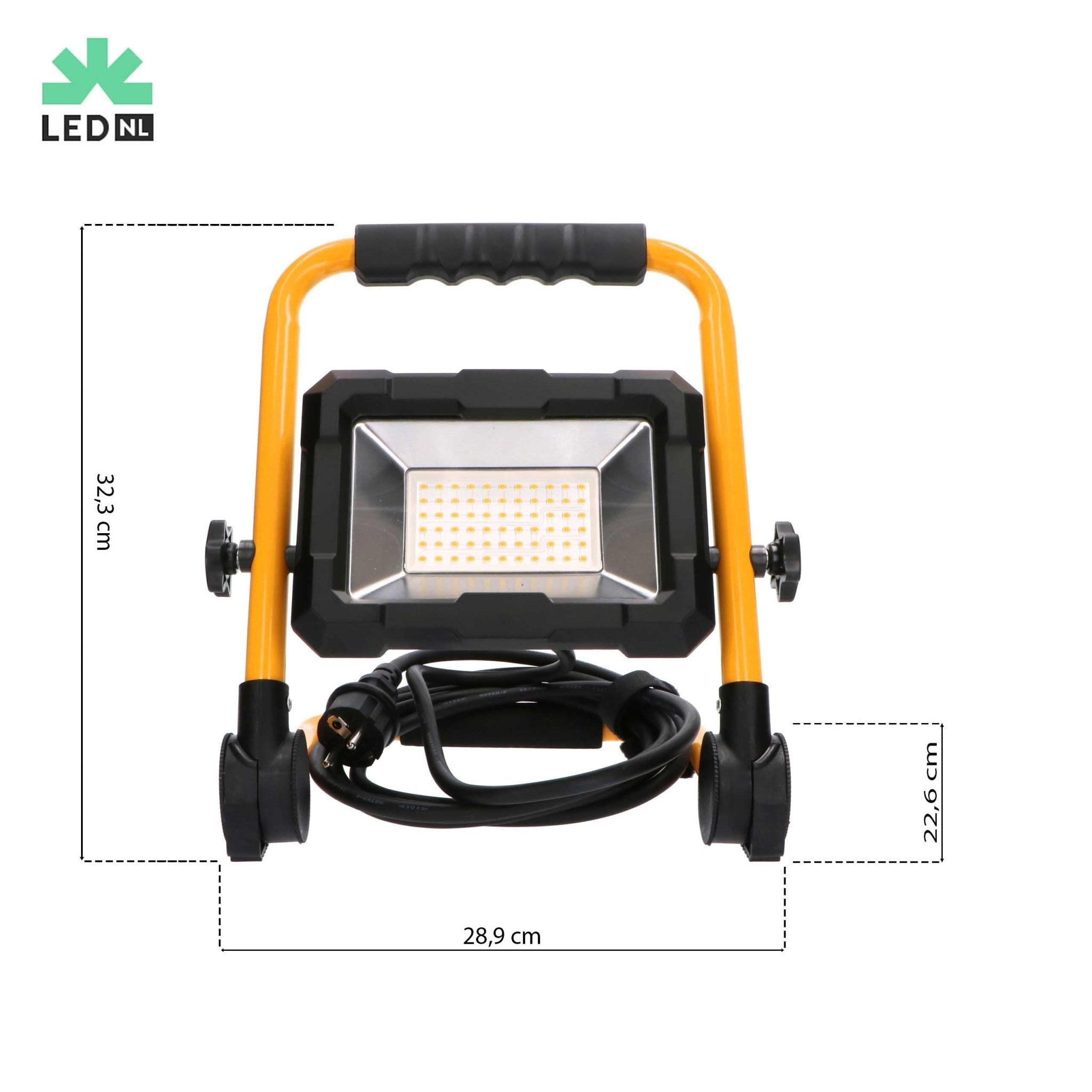 LED's Work Bouwlamp 5500 - Inklapbaar & Kantelbaar - 3 meter snoer - IP65 - 30W Bouwlampen LED.nl