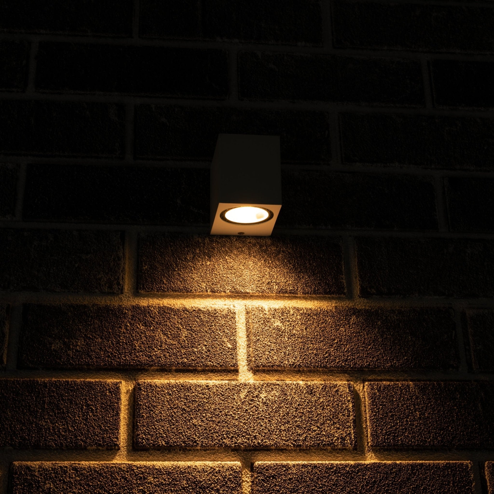 NØRD Down - LED's Light LED Wandlamp Buiten met GU10 fitting - Vierkant - IP44 - Wit - Model Rome Wandlampen LED.nl