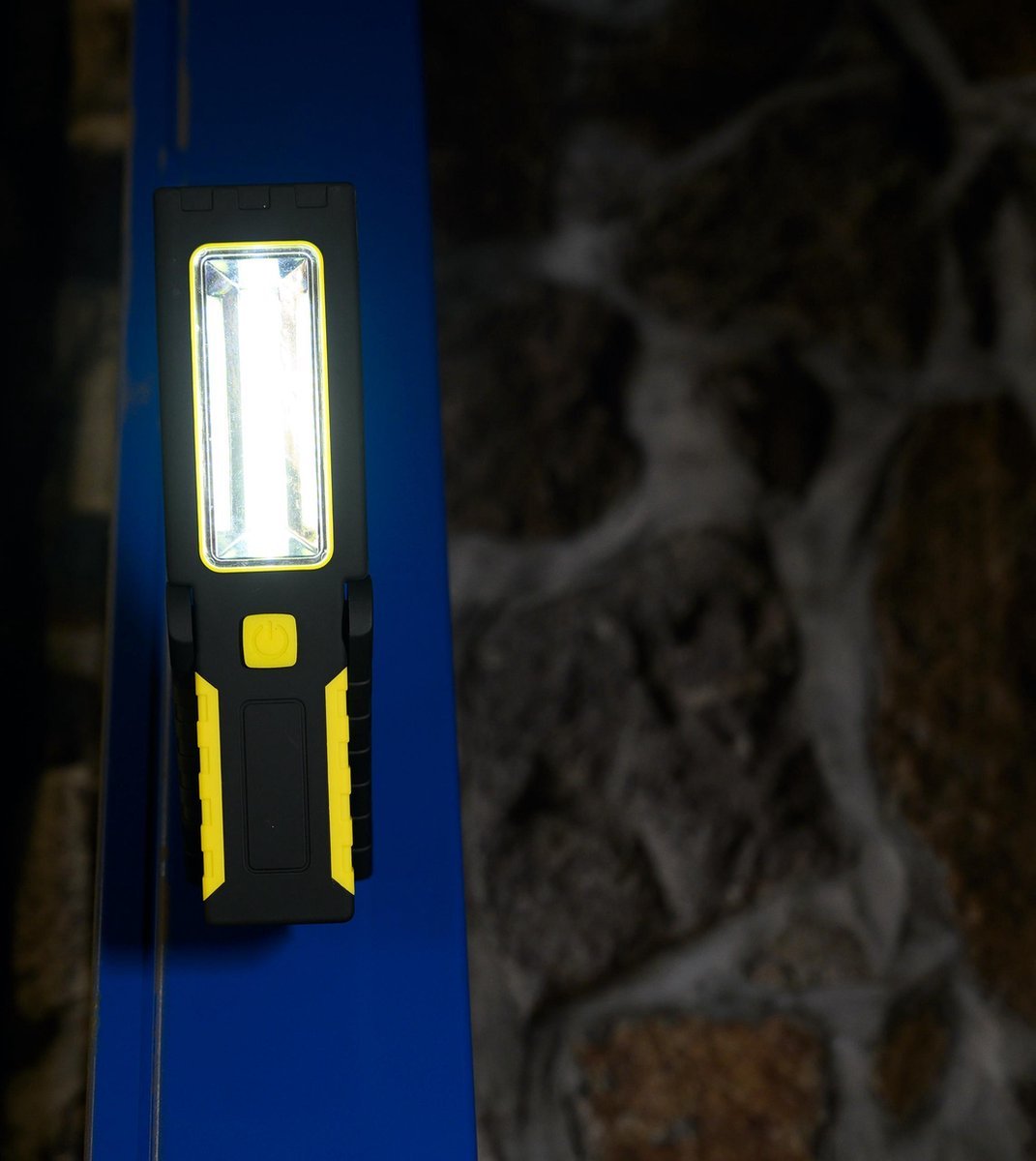 LED's Work Draagbare LED Looplamp 180 - Met magneet en haak - Werkt op batterijen Looplampen LED.nl