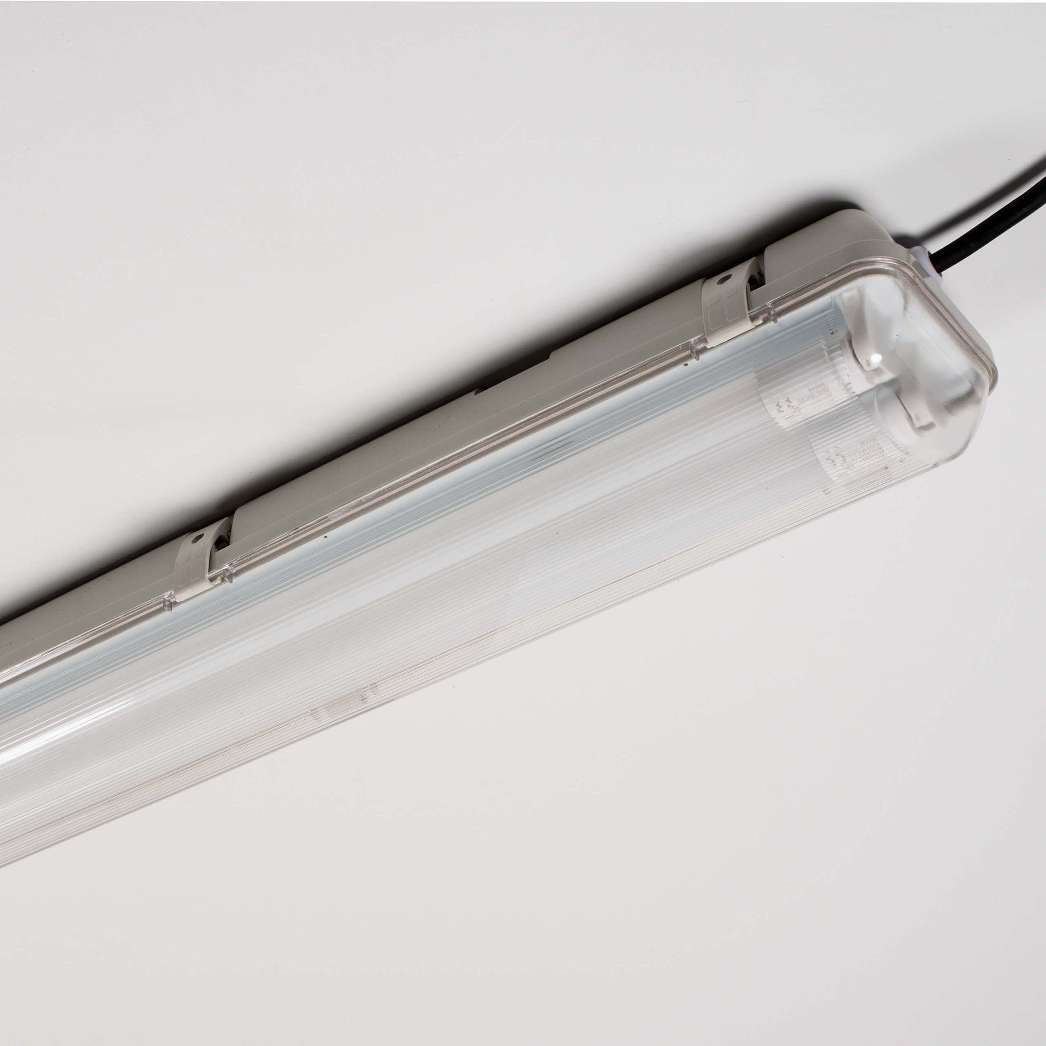 LED's Light LED TL Armatuur licht balk met sensor - incl Dubbele buis 2x14W 120cm 4000K Bewegingssensor en nachtsensor - Waterdicht - 150lm/w TL verlichting LED.nl