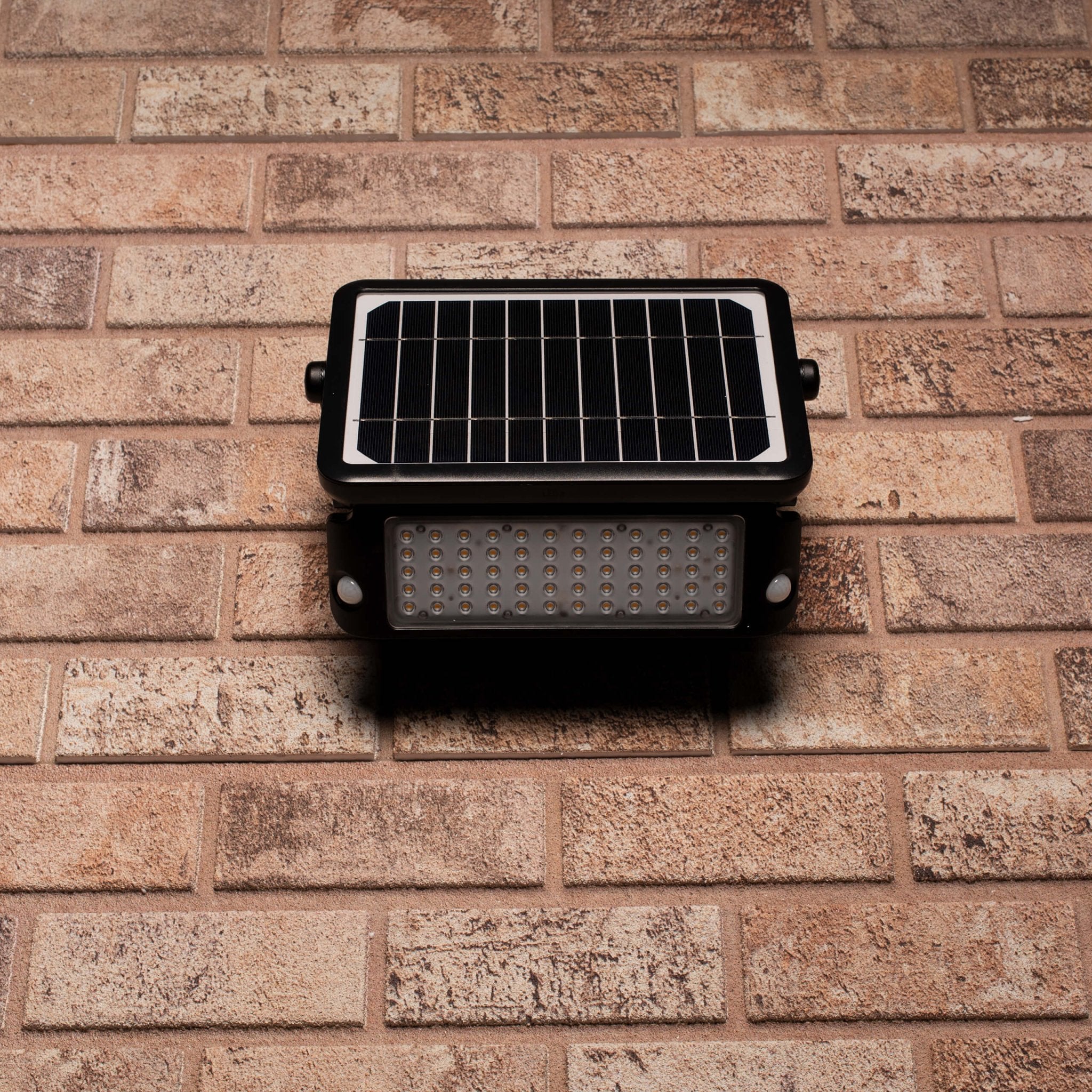 LED's Light Solar LED Schijnwerper met Bewegingssensor - 3 standen - Draadloos - 1080 Lumen - Zwart Buitenlampen LED.nl